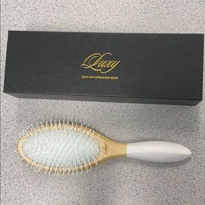 NIB Luxy Loop Hair Extension Brush